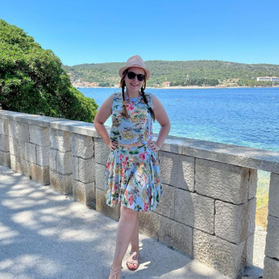 life_in_venice_-_viscose_-_wholelottasewing